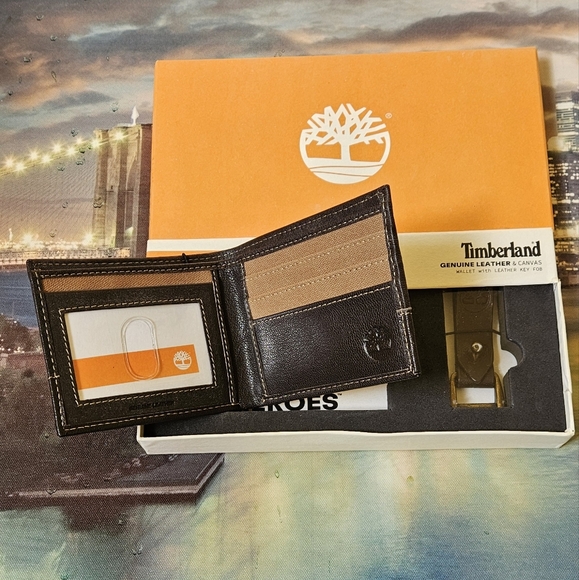 Timberland Wallet Set - Picture 4 of 8